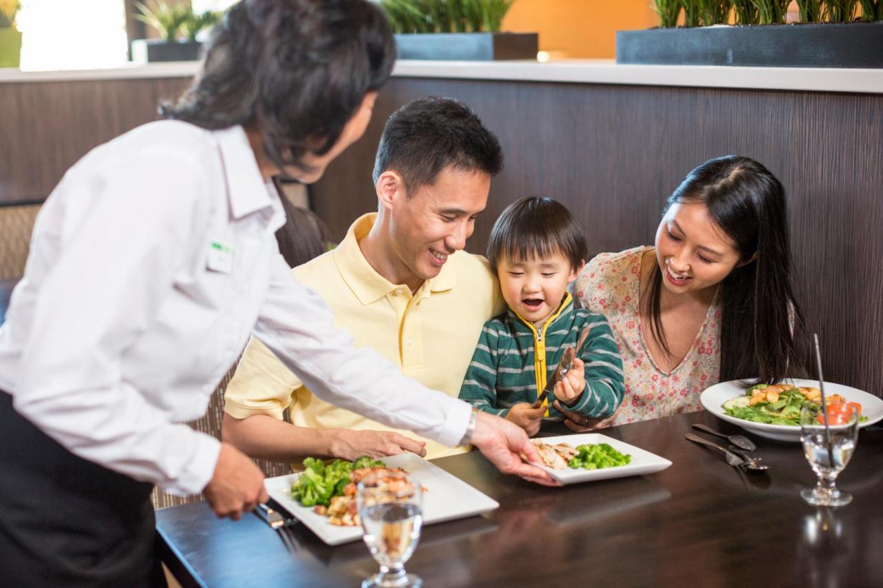 Holiday Inn - Long Island - Islip Arpt East By Ihg Holtsville Ngoại thất bức ảnh