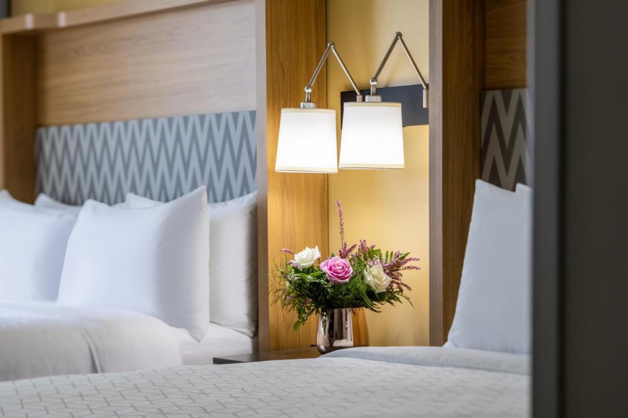 Holiday Inn - Long Island - Islip Arpt East By Ihg Holtsville Ngoại thất bức ảnh